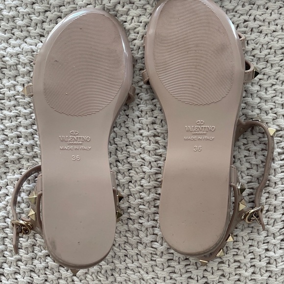 Valentino Women's Studded Sandals - Taupe lighted used - Picture 2 of 6